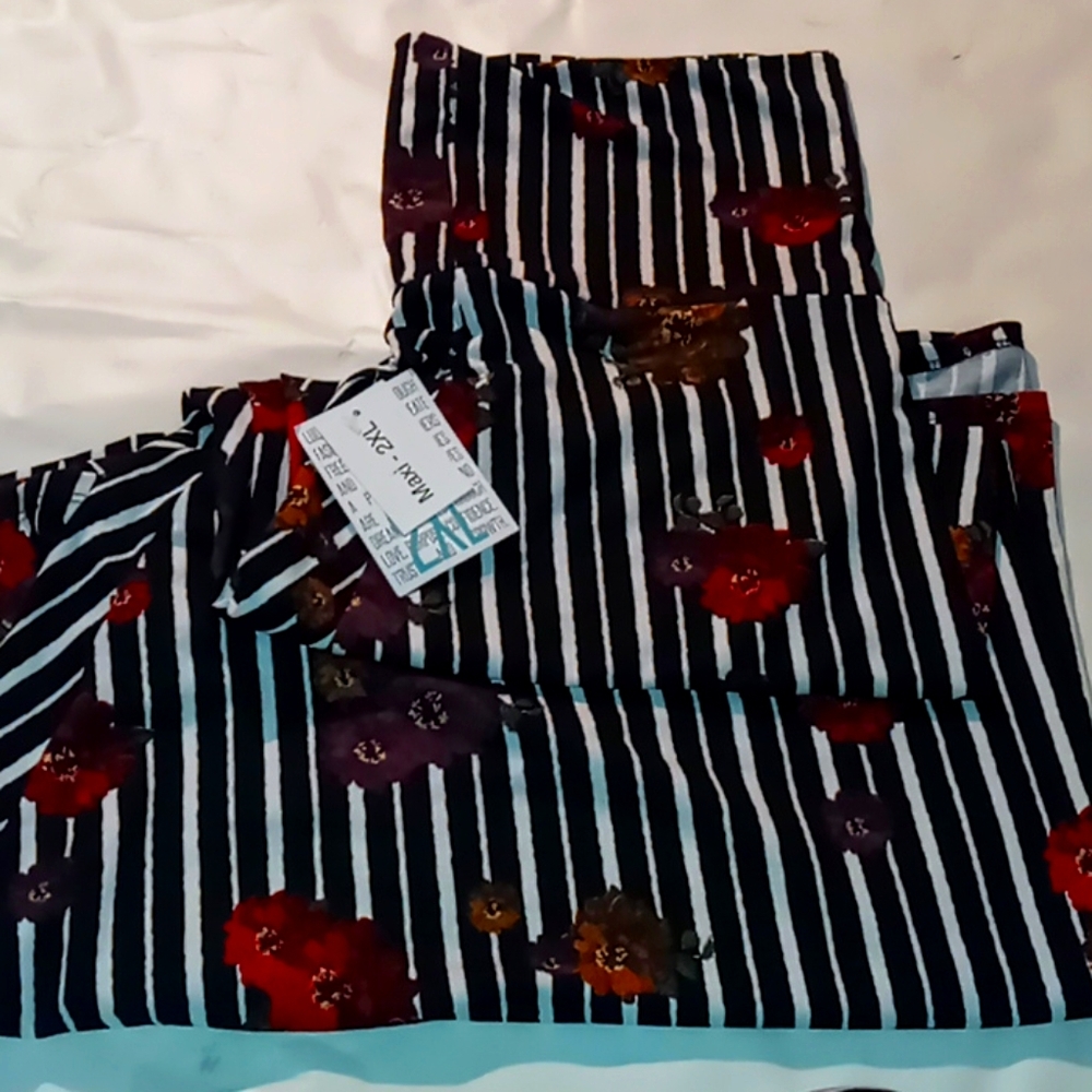 LULAROE maxi skirt floral and striped 2xl